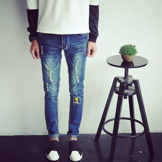 JVR Distressed Tapered Jeans