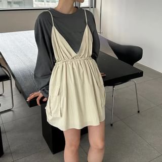 Spaghetti Strap V Neck Elastic Waist Mini Dress