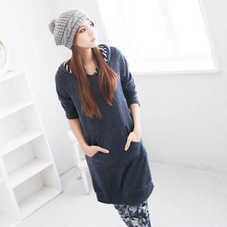 Kangaroo-Pocket Hooded Top