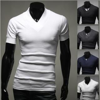 WIZIKOREA Short-Sleeve V-Neck T-Shirt