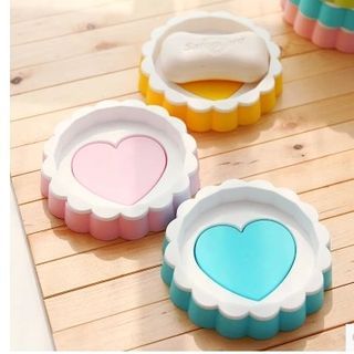 Class 302 Heart Soap Holder