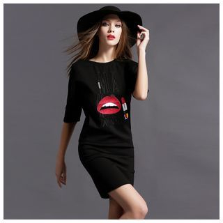 Elabo Embroidered Lip Elbow-Sleeve Dress