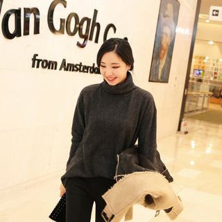 Cherryville Turtle-Neck Loose-Fit Knit Top
