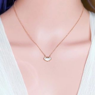 LoveGem Seashell Necklace