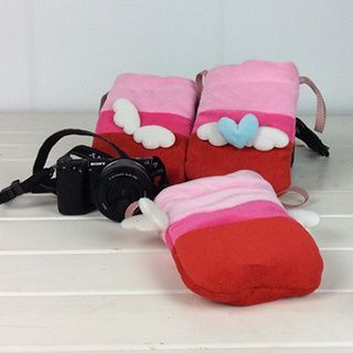 Plush Cam Wing Camera / Tablet Pouch
