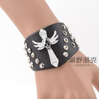 Trend Cool Cross & Studded Bracelet