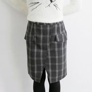 Tokyo Fashion Slit-Front Plaid Skirt