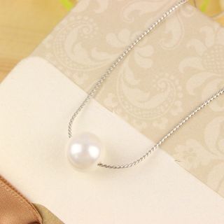 kissie kiss Faux Pearl Necklace