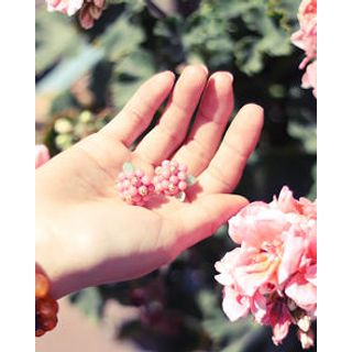 kitsch island Beaded Flower Earrings