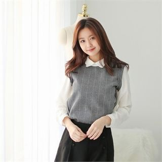 Styleberry Scallop-Collar Knit-Panel Front Top