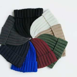 NIPONJJUYA Colored Knit Beanie
