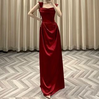 Sleeveless Square Neck Plain Ruched Satin A-Line Evening Gown