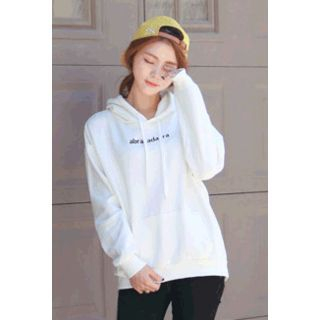 MOROCOCO Embroidered Hooded Pullover