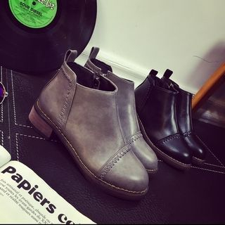 Hipsole Stitched Ankle Boots