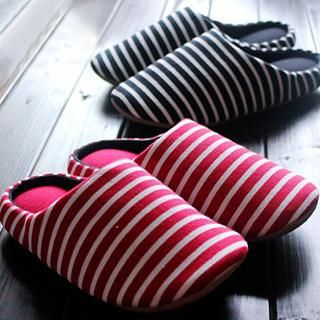 Kawa Simaya Stripe Couple Slippers