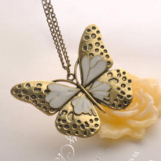 Fit-to-Kill Oil Dripping Butterfly Necklace Copper - One Size