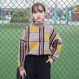 Eva Fashion Mock-Neck Check Sweatshirt