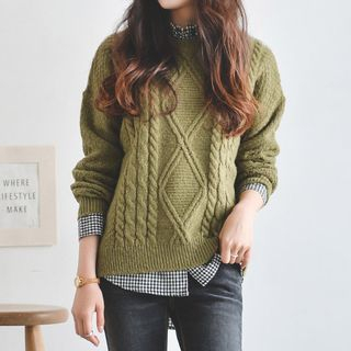 JUSTONE Round-Neck Cable-Knit Sweater