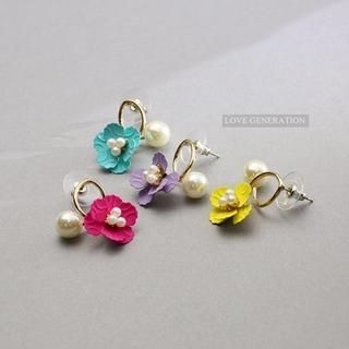 Love Generation Faux-Pearl Flower Earrings