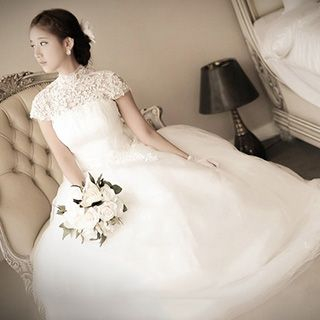 Beautiful Wedding Cap-Sleeve Ball Gown Wedding Dress