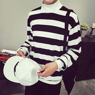 Mr. Cai Mock-Neck Striped Pullover