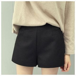 Oaksa Quilted Shorts