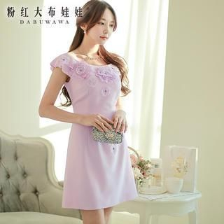 Dabuwawa Short-Sleeve Flower Accent Dress