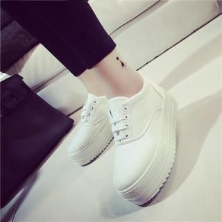 Hipsole Platform Lace-Up Sneakers