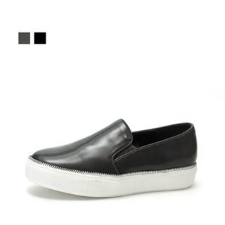 MODELSIS Zip Accent Faux-Leather Slip-Ons