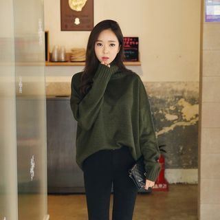 Envy Look Turtle-Neck Loose-Fit Knit Top