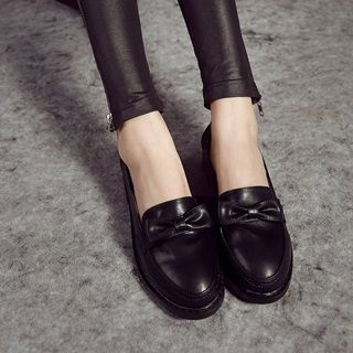 Mancienne Bow-Accent Loafers