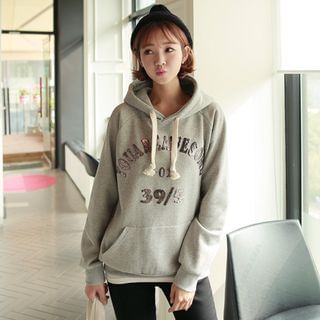 CLICK Hooded Lettering Pullover