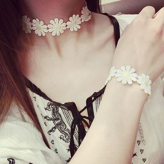 Ticoo Lace Daisy Bracelet / Choker Necklace