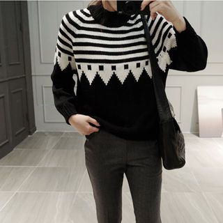 NIPONJJUYA Mock-Neck Striped Sweater
