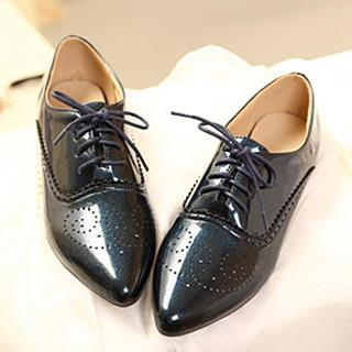 Nouvelle Footwear Wing-Tip Oxford Shoes
