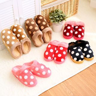 Lazy Corner Dotted Fleece Lined Slippers