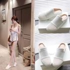 Genuine-Leather Panel Mule Sneakers от YesStyle.com INT Genuine-Leather Panel Mule Sneakers от YesStyle.com INT
