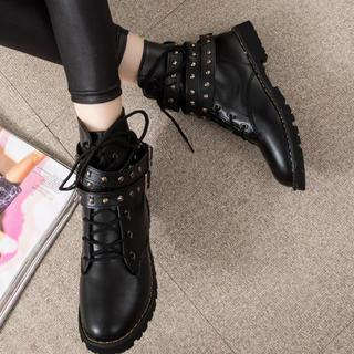 Pangmama Studded Buckled Short Boots