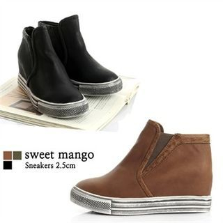 SWEET MANGO Hidden-Heel Faux-Leather Slip-Ons