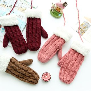 Class 302 Cable Knit Gloves