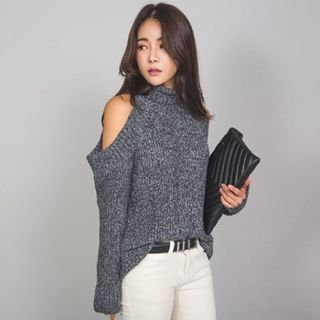 ERANZI Turtle-Neck Cutout-Shoulder Sweater