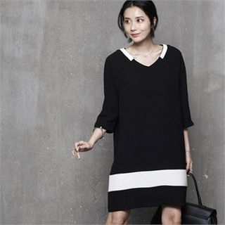 HALUMAYBE Contrast-Accent Shift Dress