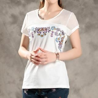 Sayumi Short-Sleeve Floral Embroidered T-Shirt