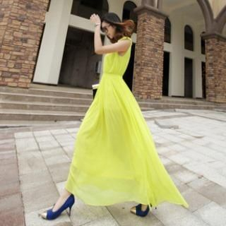 Halona Sleeveless Maxi Dress