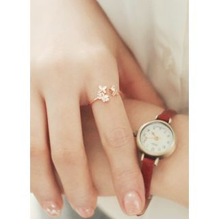 kitsch island Rhinestone Flower Ring