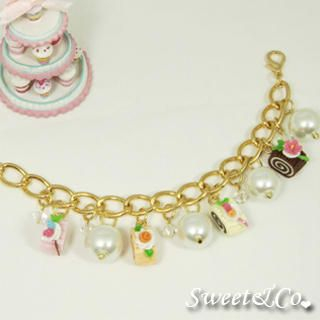 Sweet & Co. Slice of cake charm & Pearl Crystal Gold Bracelet
