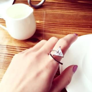 Ticoo Rhinestone Triangle Ring