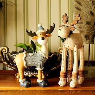 Cottage Dream Reindeer Ornament