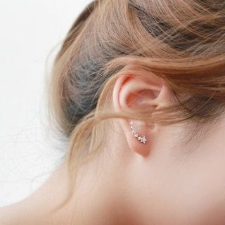 Seoul Young Rhinestone Star Earring