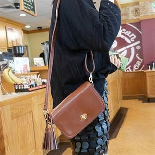 LIPHOP Tasseled Flap Shoulder Bag